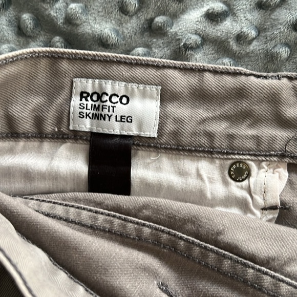 Express Jeans - Picture 4 of 5